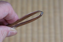 Charger l&#39;image dans la galerie, DK001 Pince à épiler à sourcils forgée à la main 90mm Kurata Seisakujo