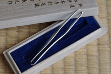 Charger l&#39;image dans la galerie, DK002 Pince à épiler forgée à la main en forme de gourde 90mm Kurata Seisakujo