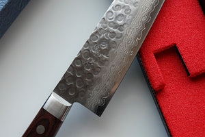 CY203 - Couteau Japonais Santoku damas 17 couches martellé Zen-Pou - Lame de 18.5cm en acier Vg10